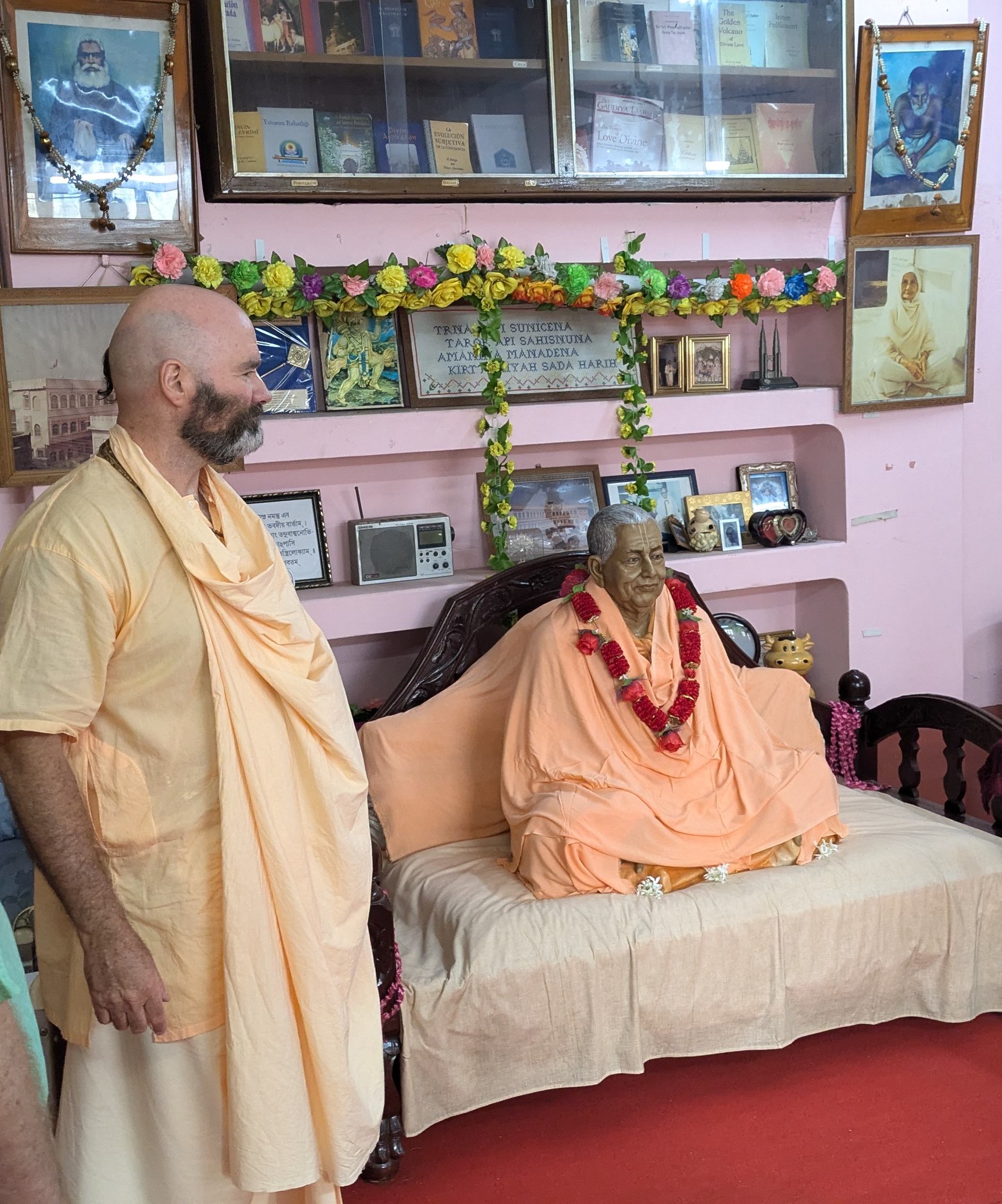 A portrait of Srila Bhakti Asraya Kesava Maharaja